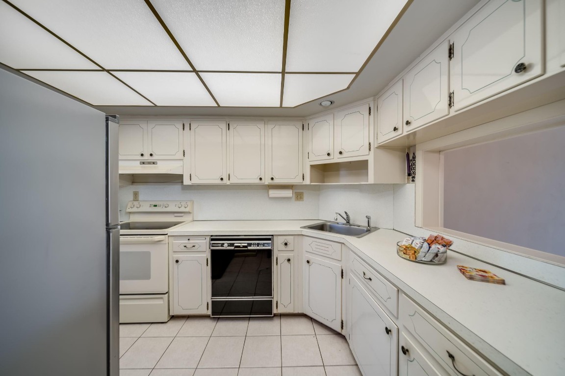 900 SW 12th St Unit: 202