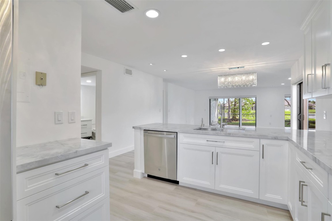 9262 Vista Del Lago Unit: G