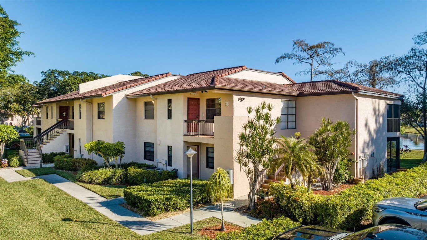 9262 Vista Del Lago Unit: G
