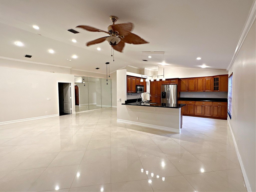 9518 Fox Trot Ln
