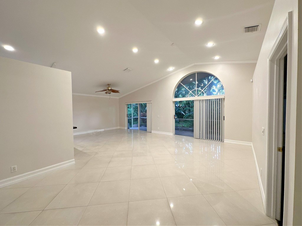 9518 Fox Trot Ln