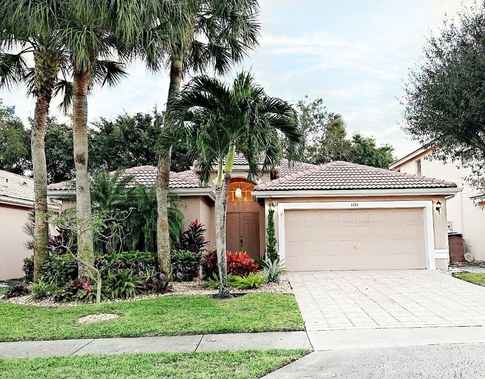 9518 Fox Trot Ln