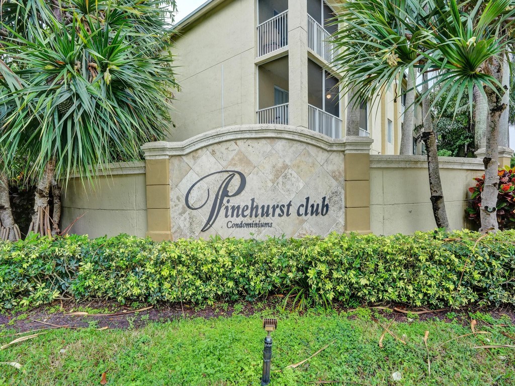 430 S Park Road 202, Hollywood Unit: 202