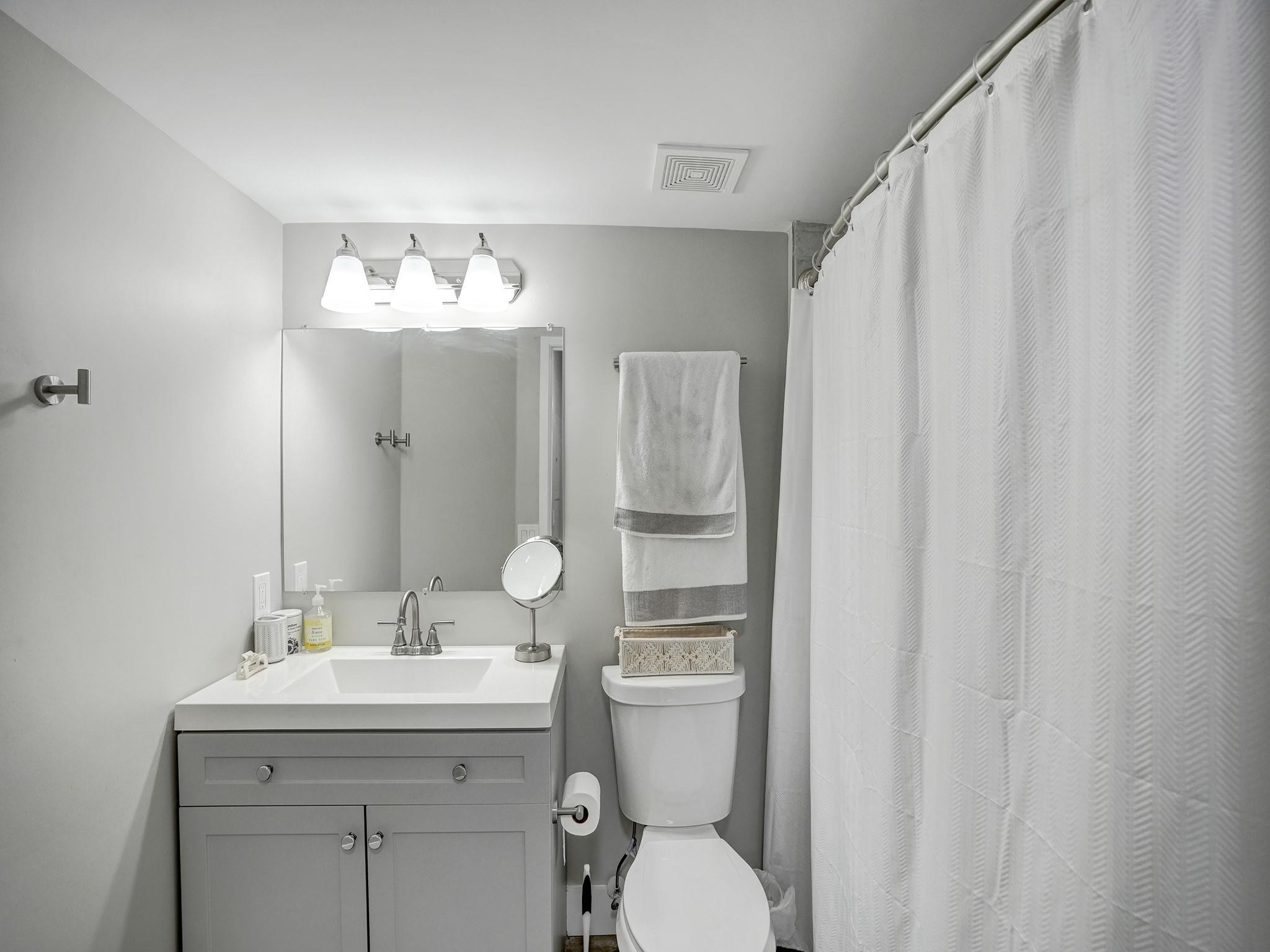 430 S Park Road 202, Hollywood Unit: 202