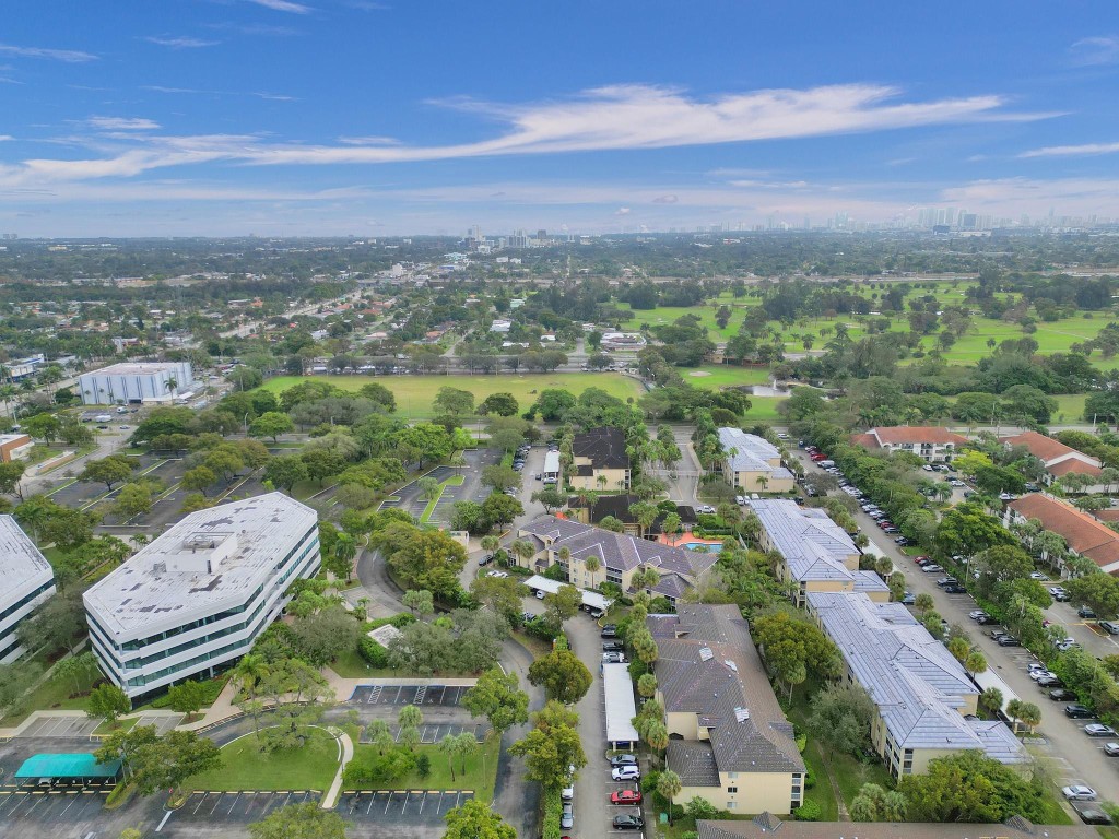 430 S Park Road 202, Hollywood Unit: 202