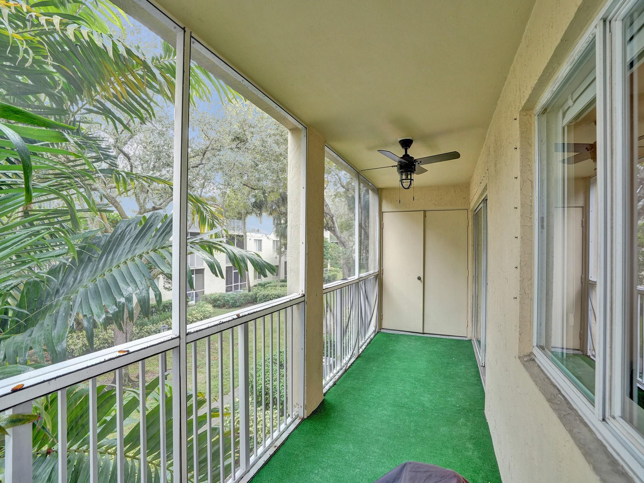 430 S Park Road 202, Hollywood Unit: 202