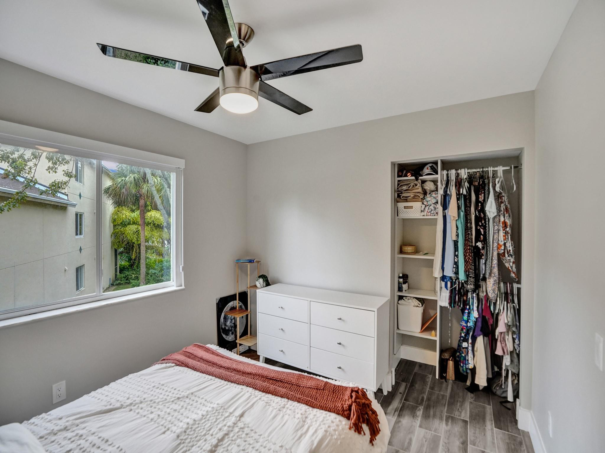 430 S Park Road 202, Hollywood Unit: 202