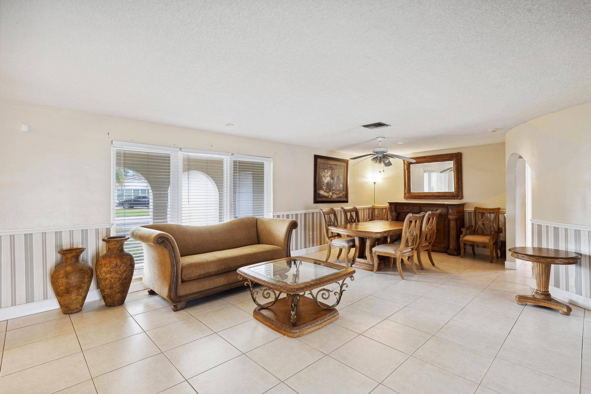 2121 NE 62nd Ct