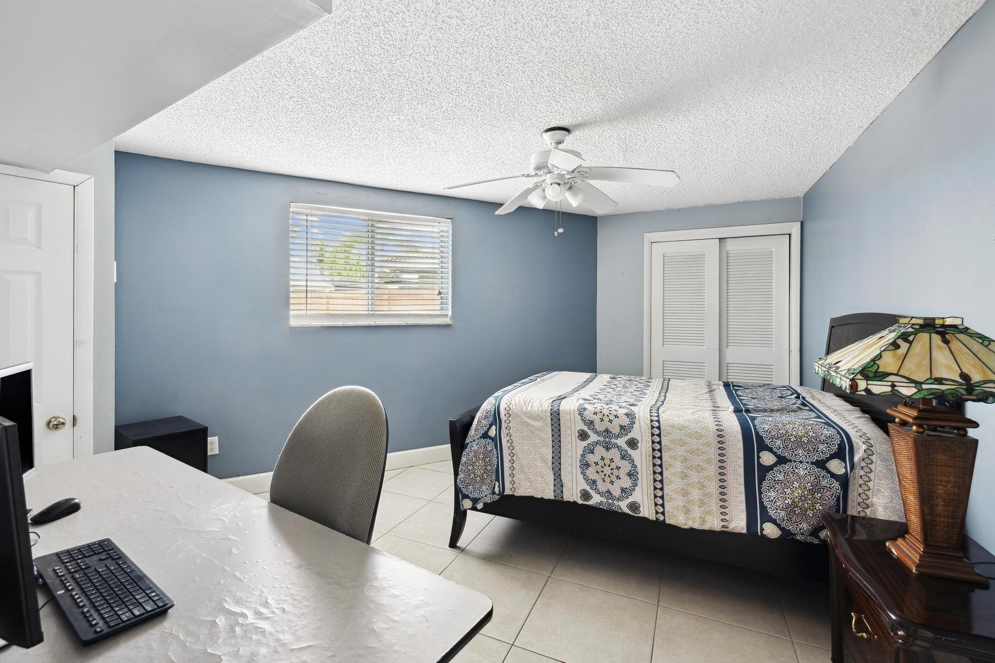2121 NE 62nd Ct