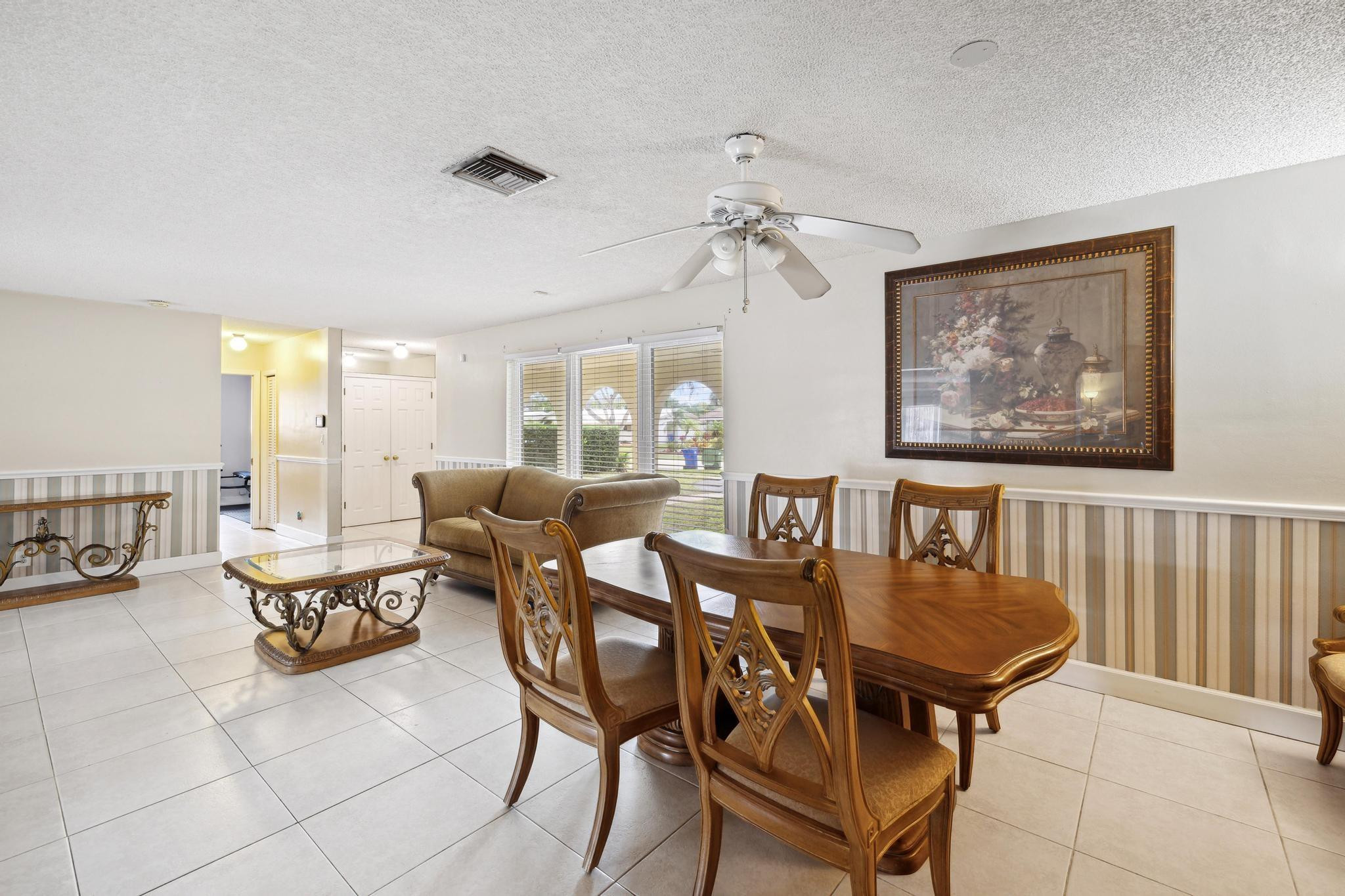 2121 NE 62nd Ct