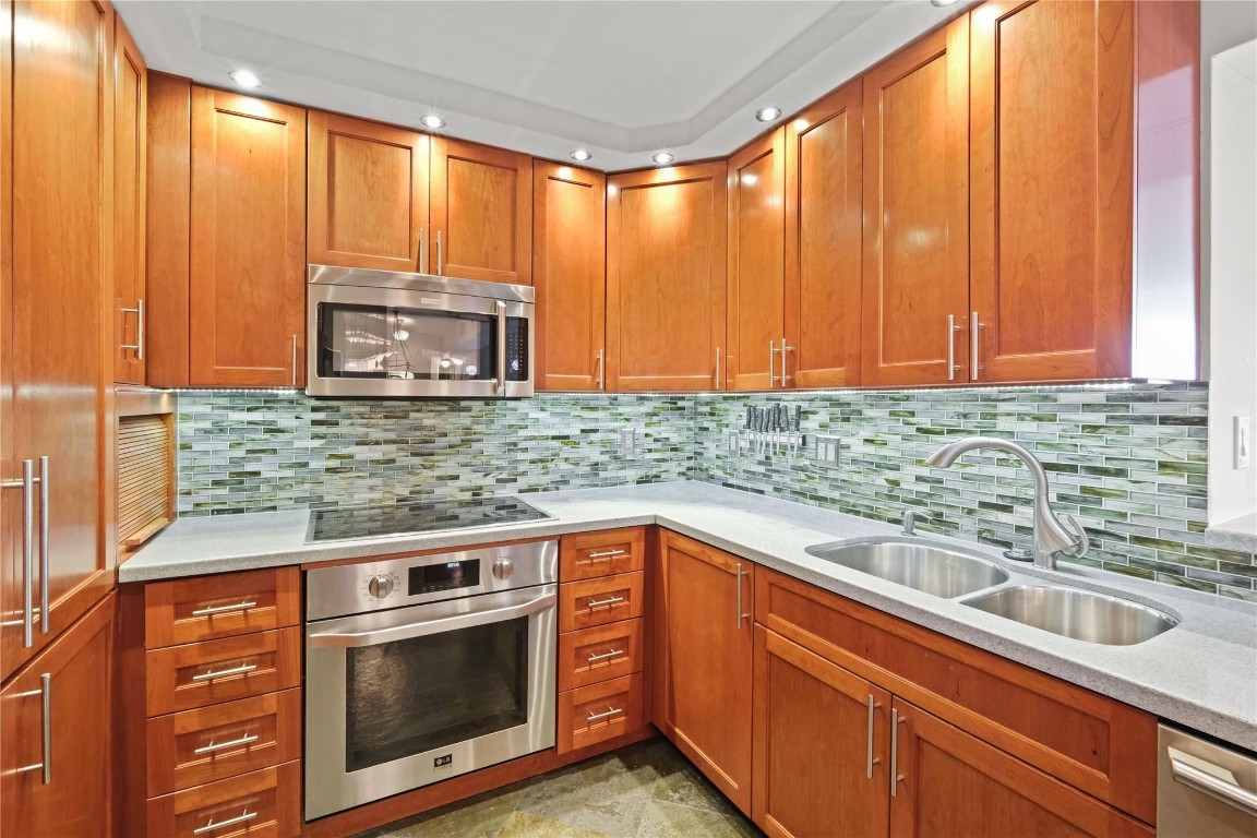 1 Las Olas Circle Unit: 710