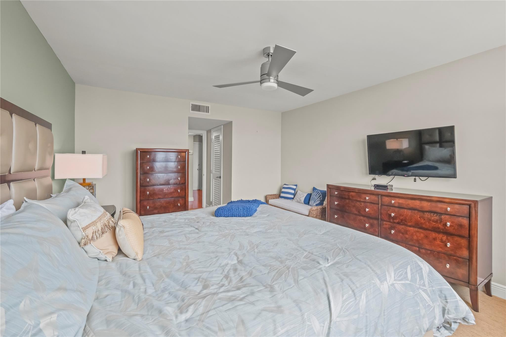 1 Las Olas Circle Unit: 710