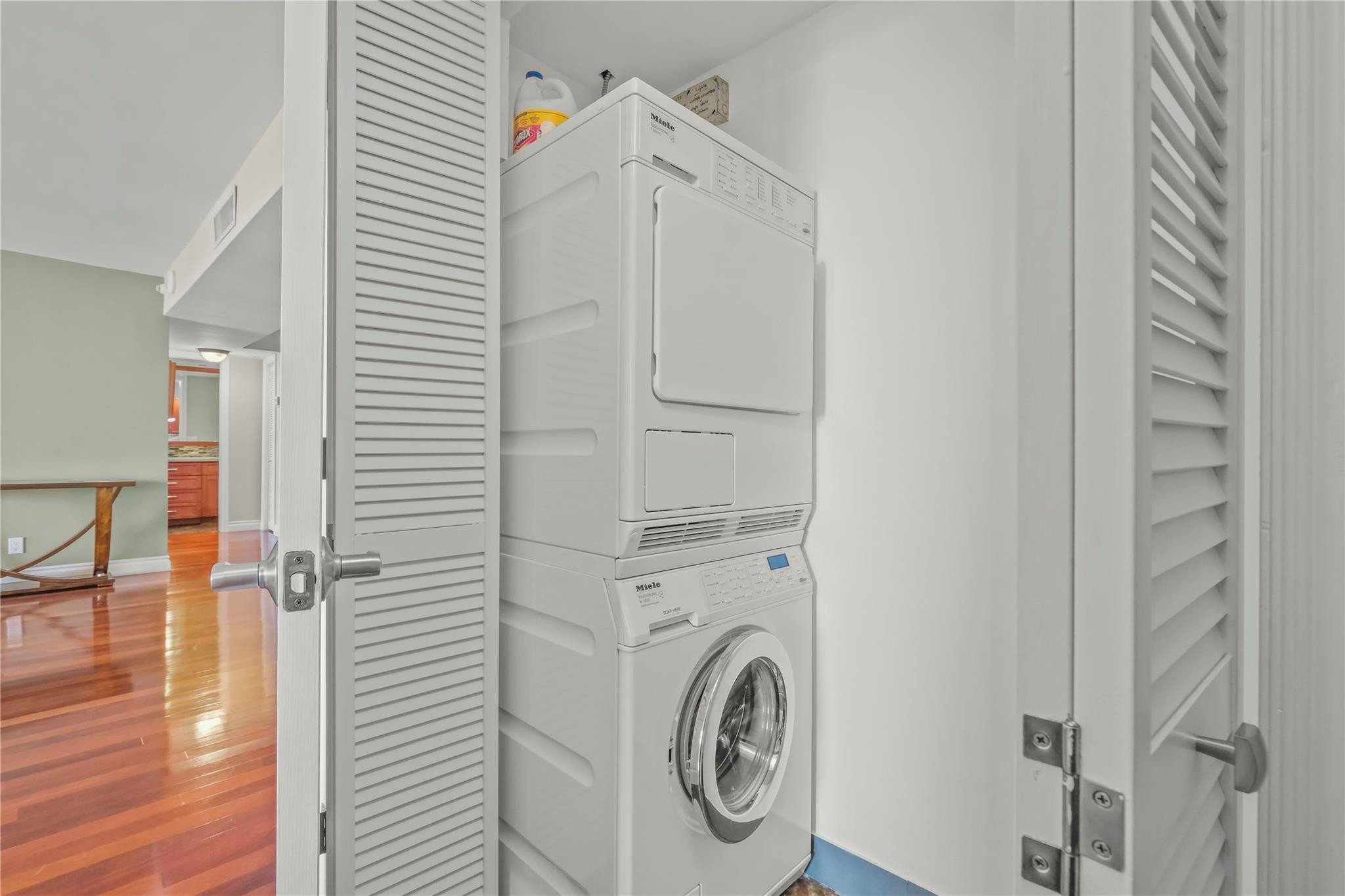 1 Las Olas Circle Unit: 710