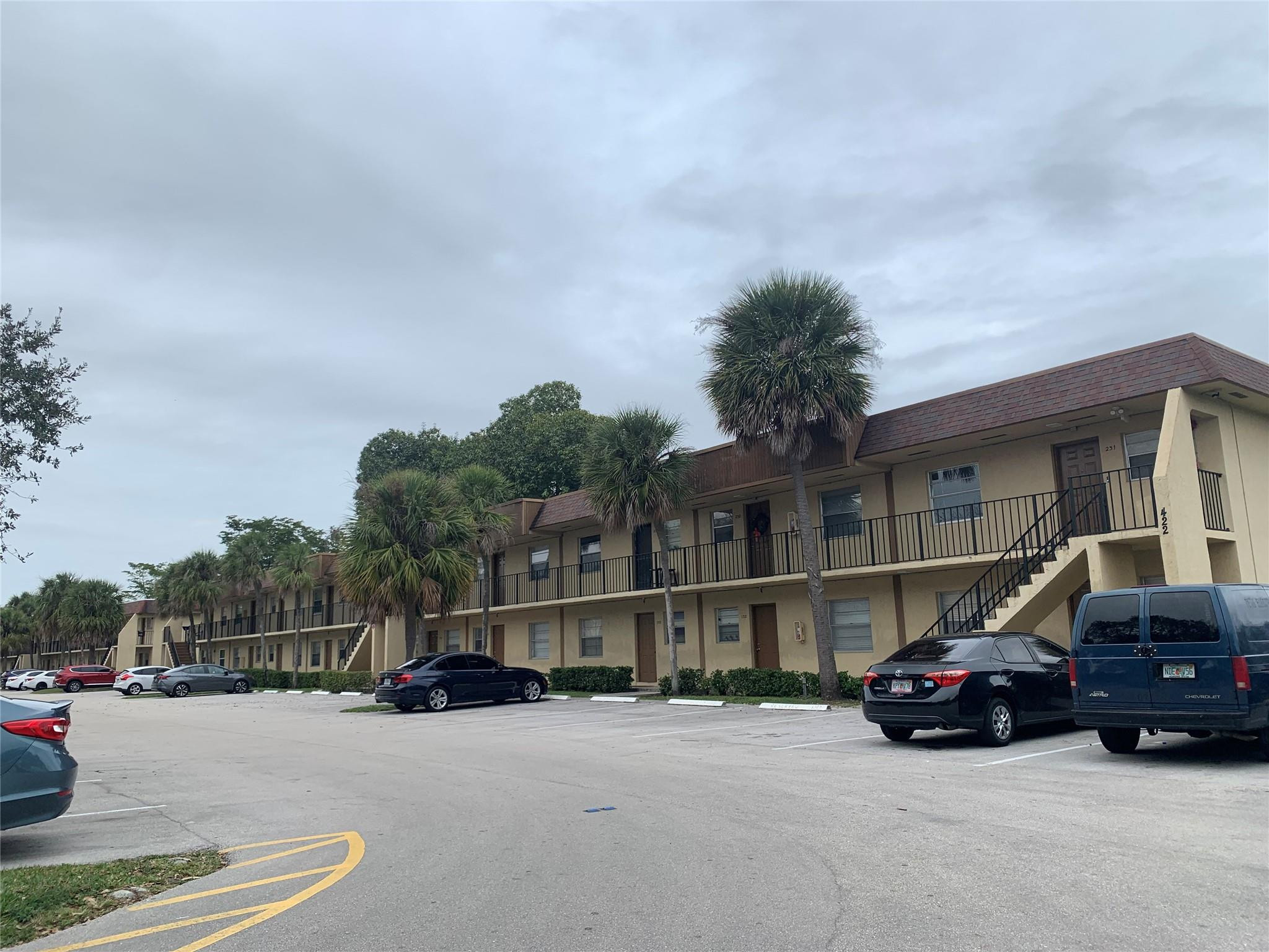 422 Lakeside Dr Unit: 235