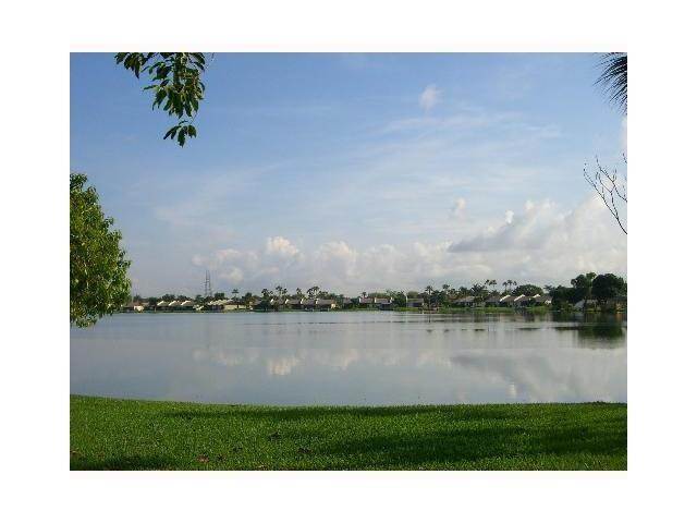 422 Lakeside Dr Unit: 235