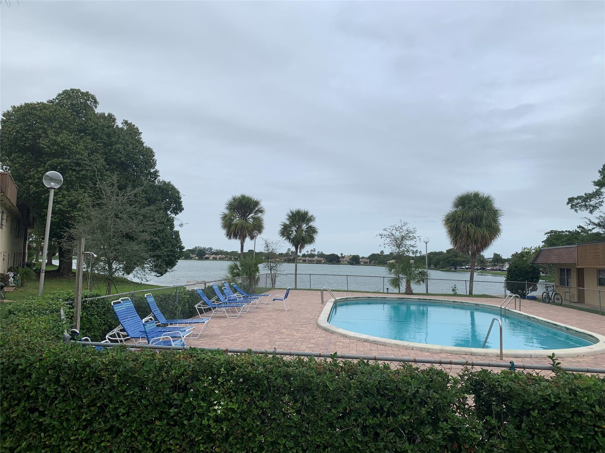 422 Lakeside Dr Unit: 235