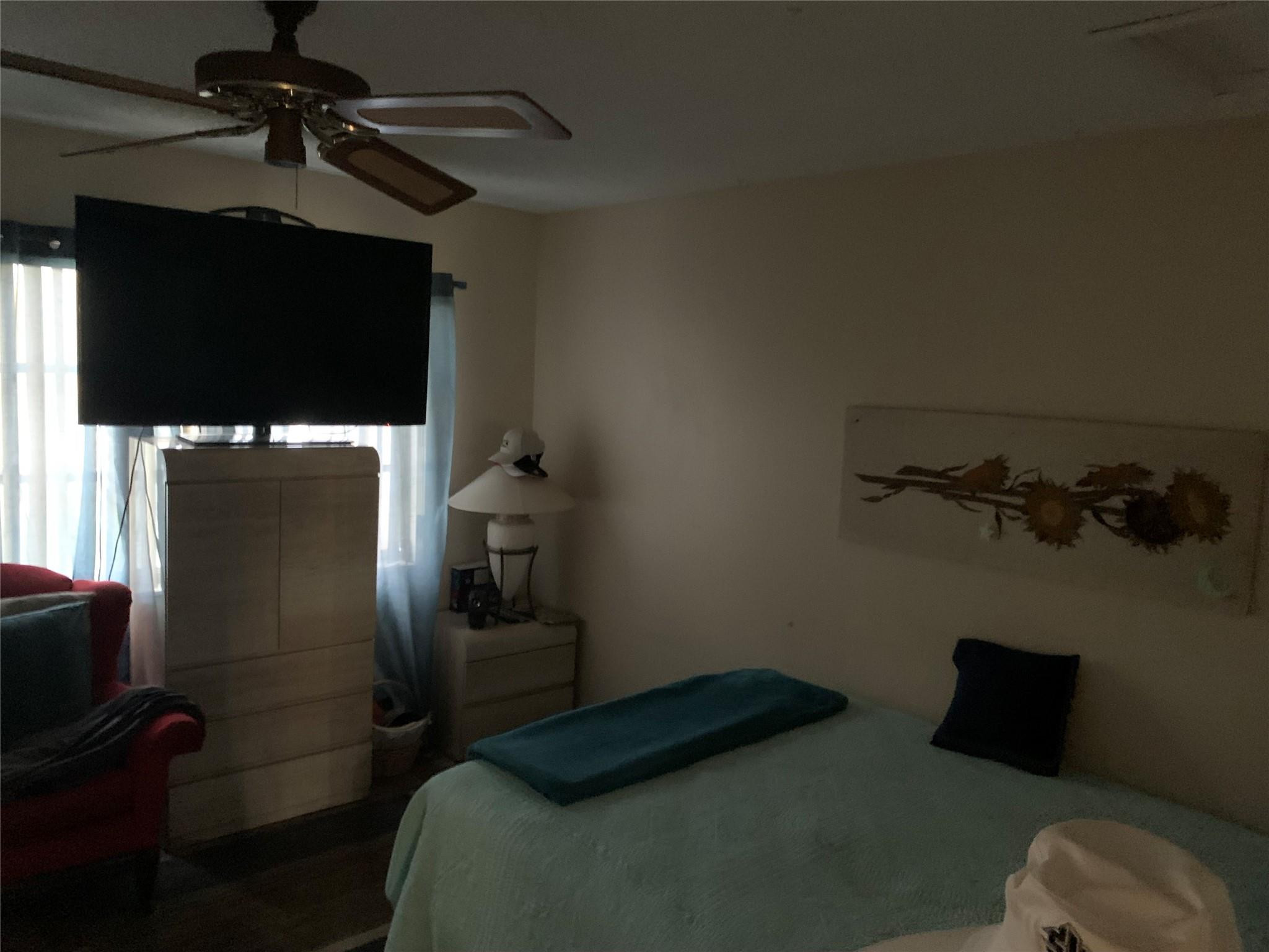422 Lakeside Dr Unit: 235