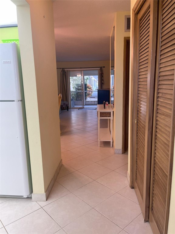 2050 NE 39th St Unit: 113N