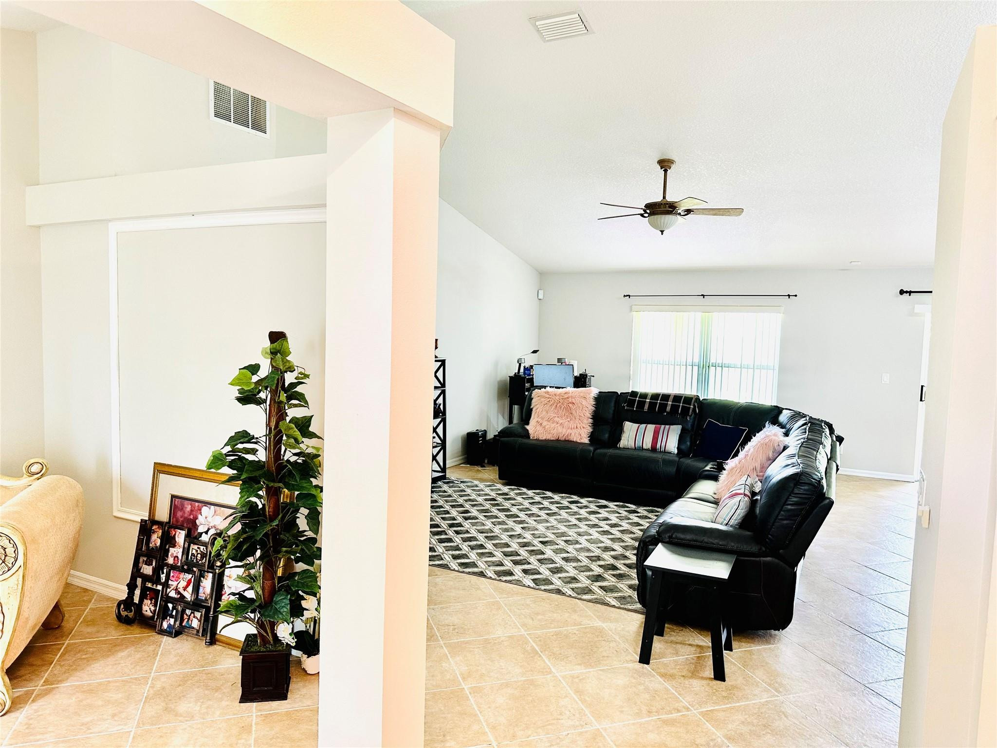 632 SW Jacoby Ave - R