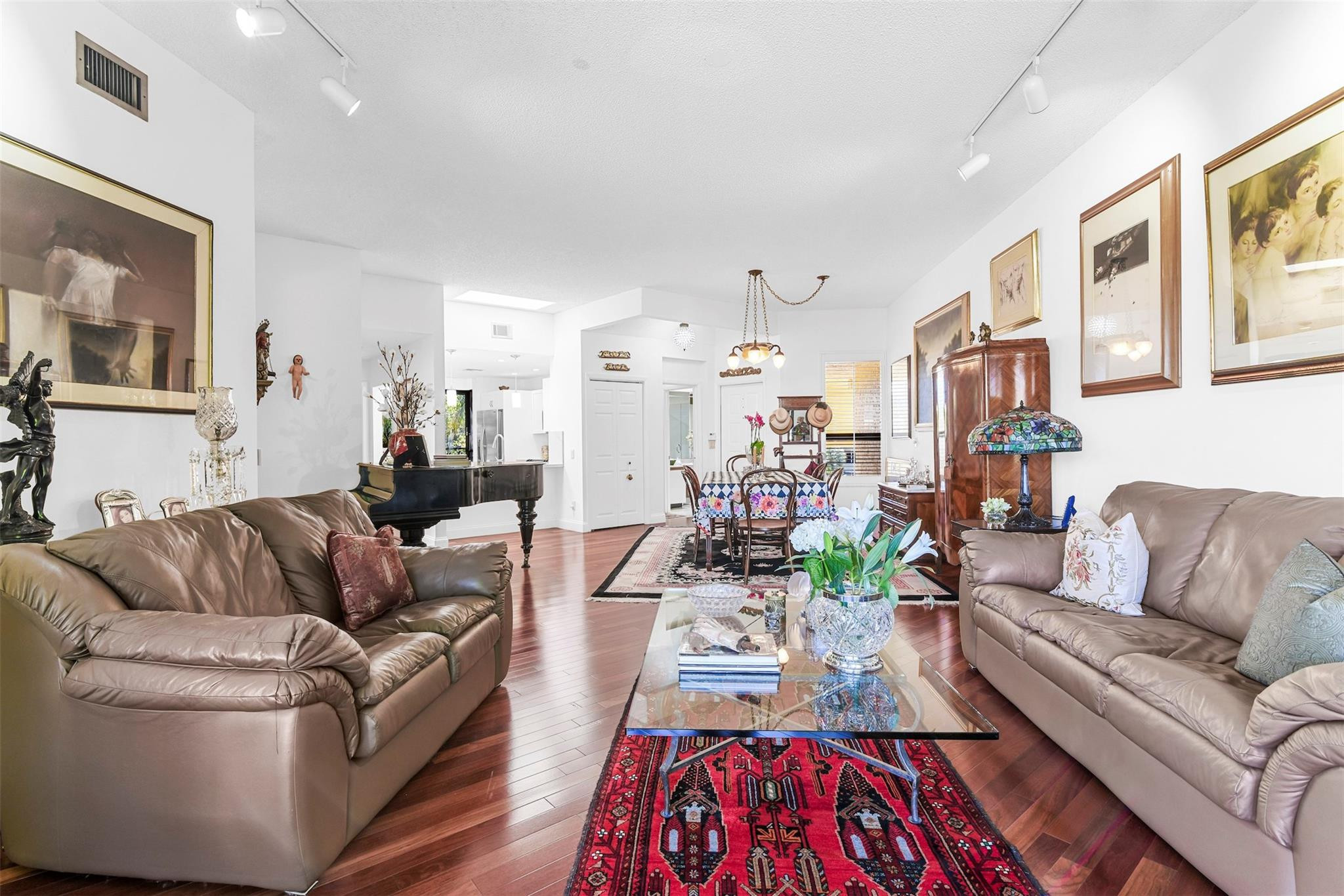 7535 La Paz Blvd Unit: 301