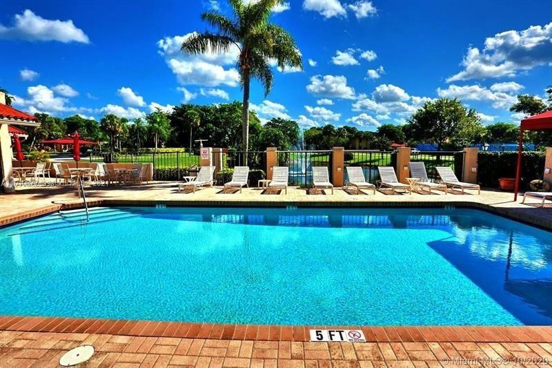 7535 La Paz Blvd Unit: 301