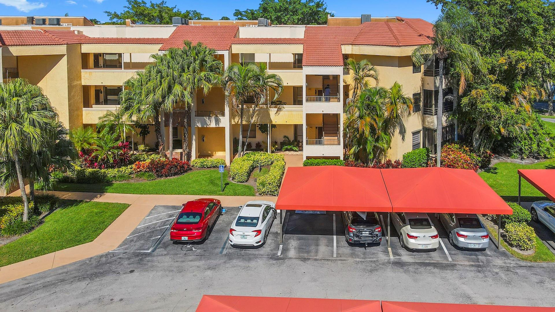 7535 La Paz Blvd Unit: 301