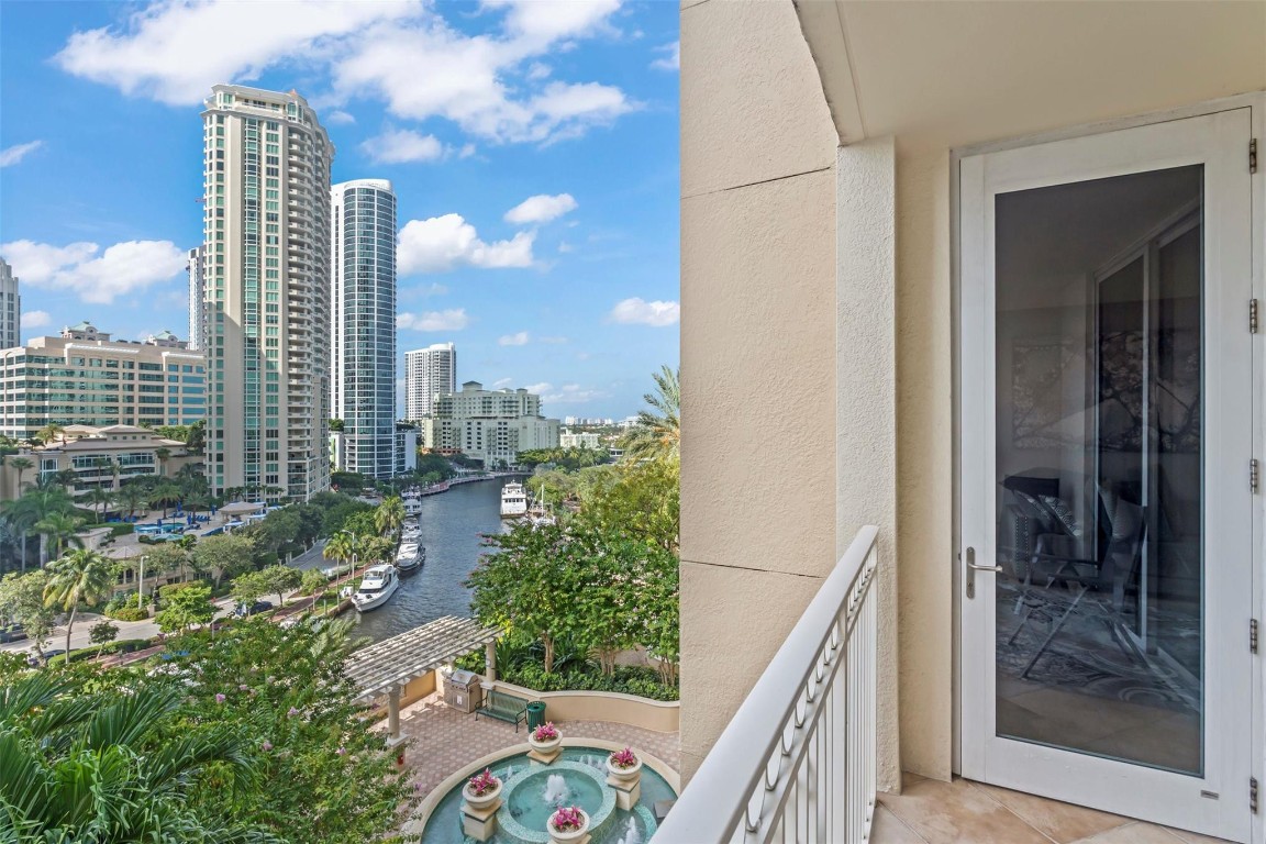 511 SE 5 Ave Unit: 923