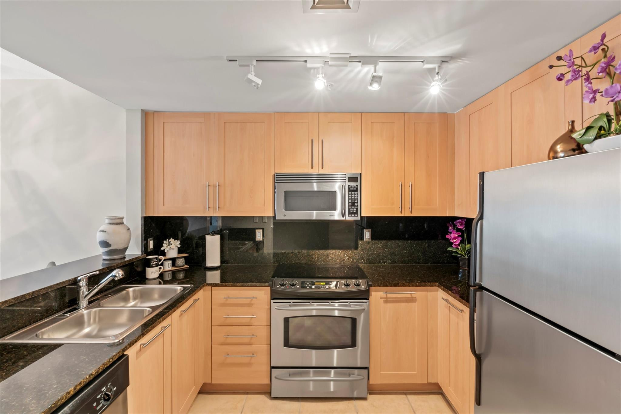 511 SE 5 Ave Unit: 923