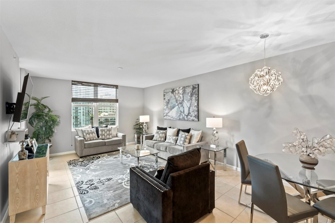 511 SE 5 Ave Unit: 923