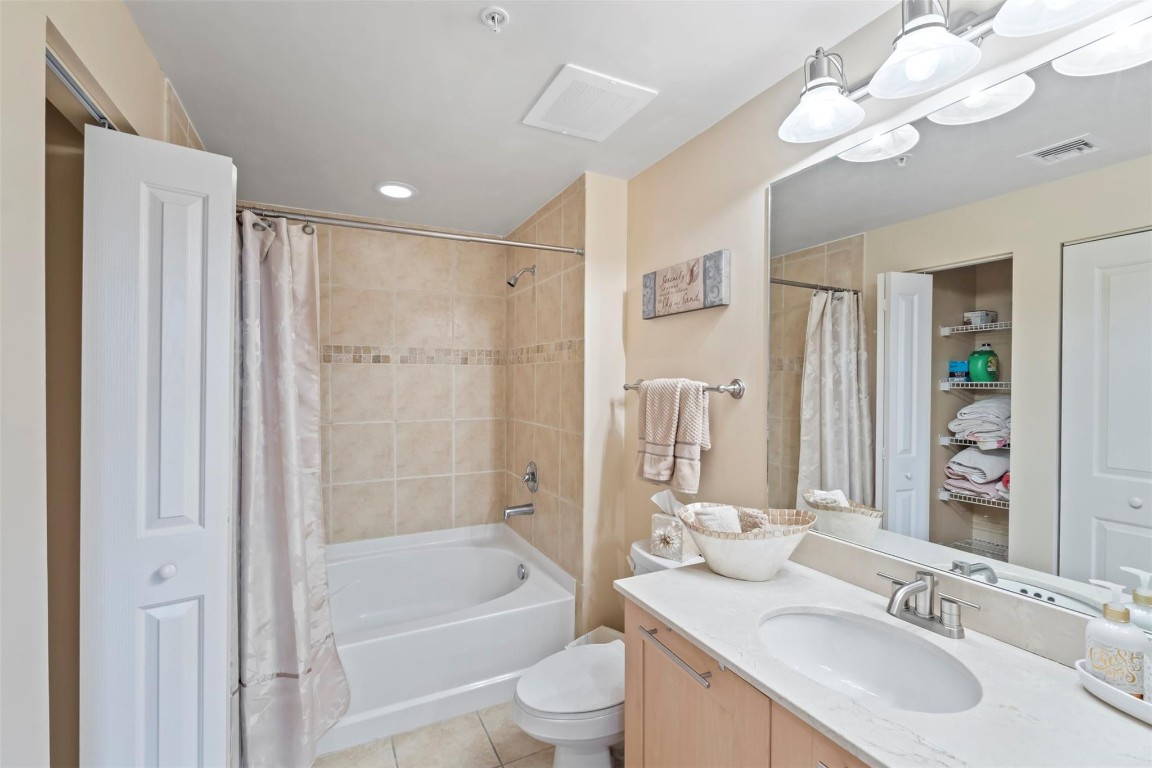 511 SE 5 Ave Unit: 923