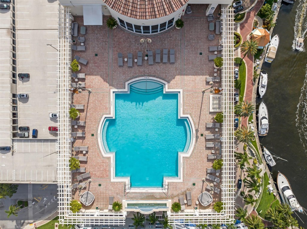 511 SE 5 Ave Unit: 923