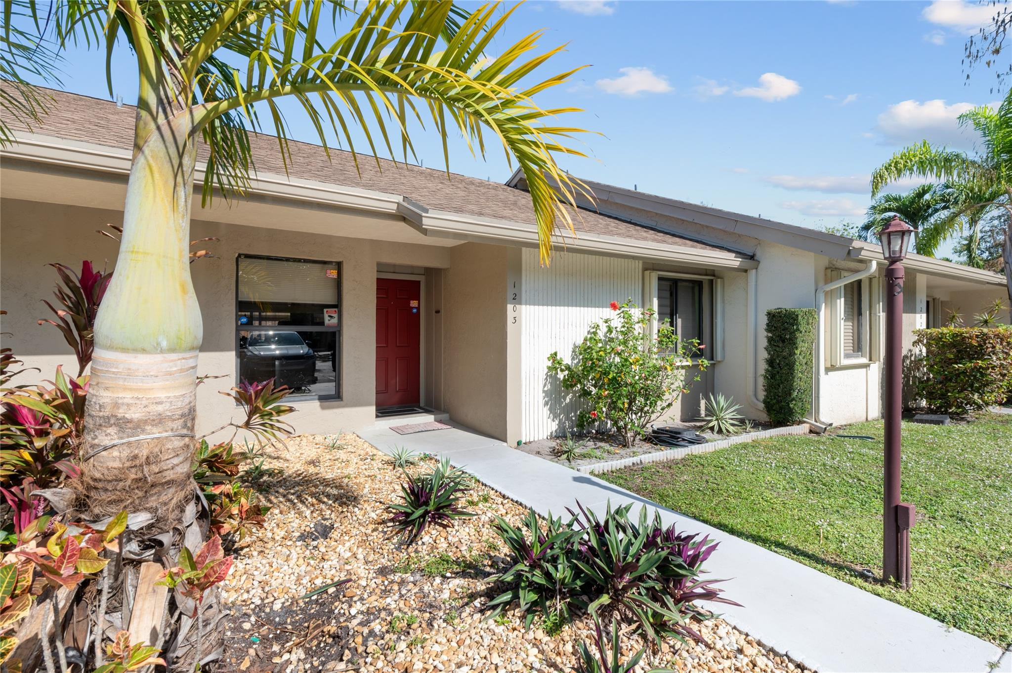 3086 S Oakland Forest Dr Unit: 1203