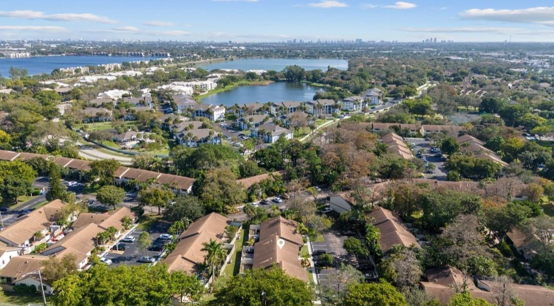 3086 S Oakland Forest Dr Unit: 1203