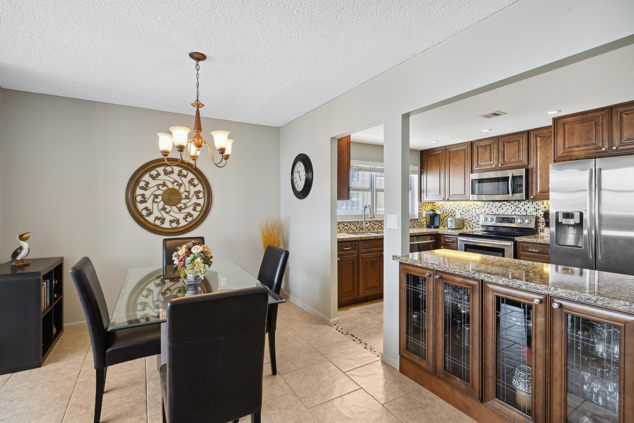 1817 S Ocean Dr Unit: 815
