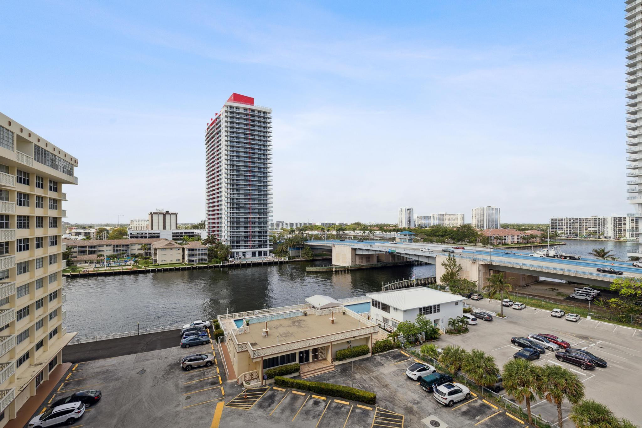 1817 S Ocean Dr Unit: 815