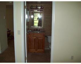 201 Meadows Cir Unit: -