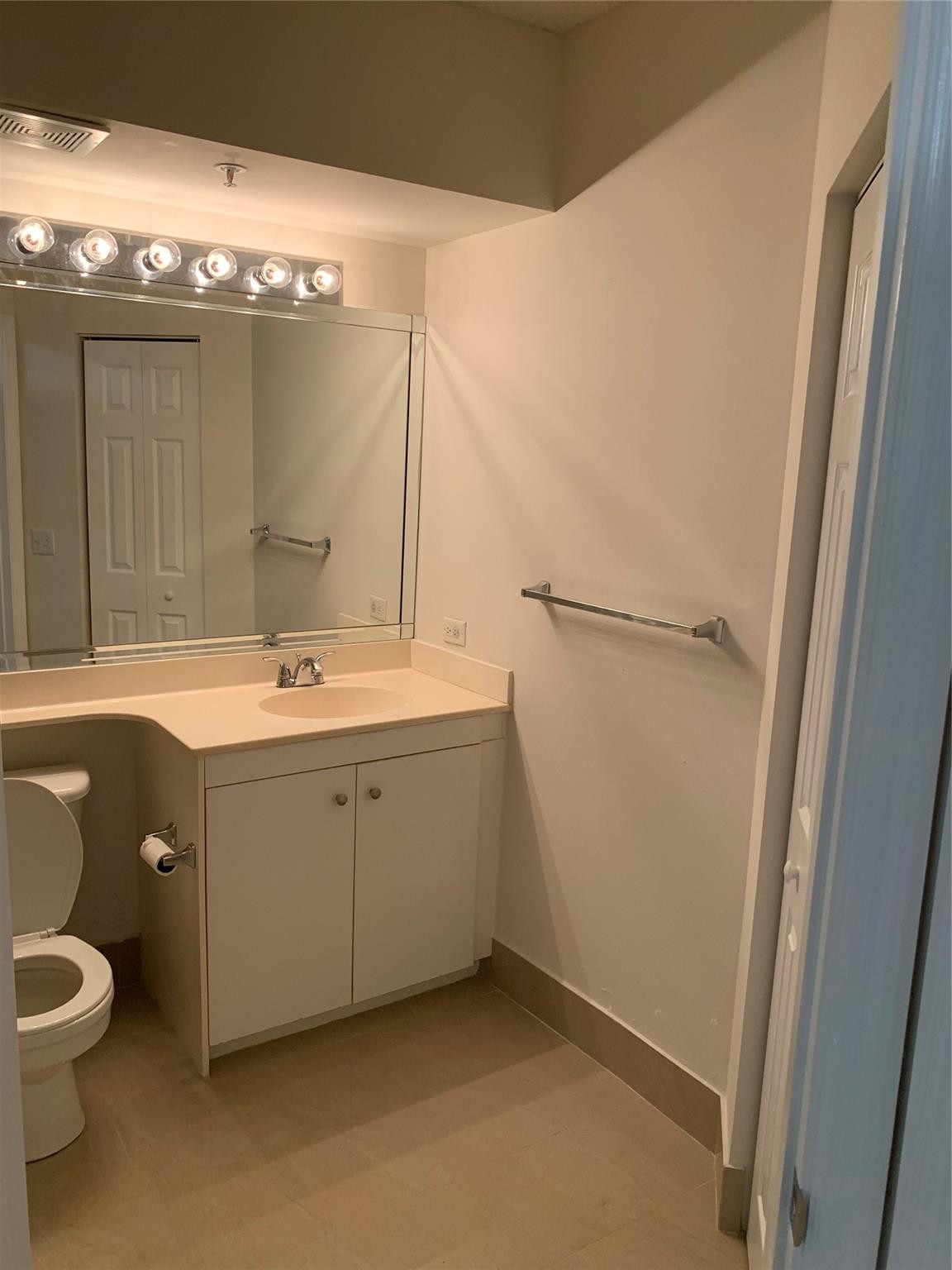 4114 Tuscany Way Unit: 4114