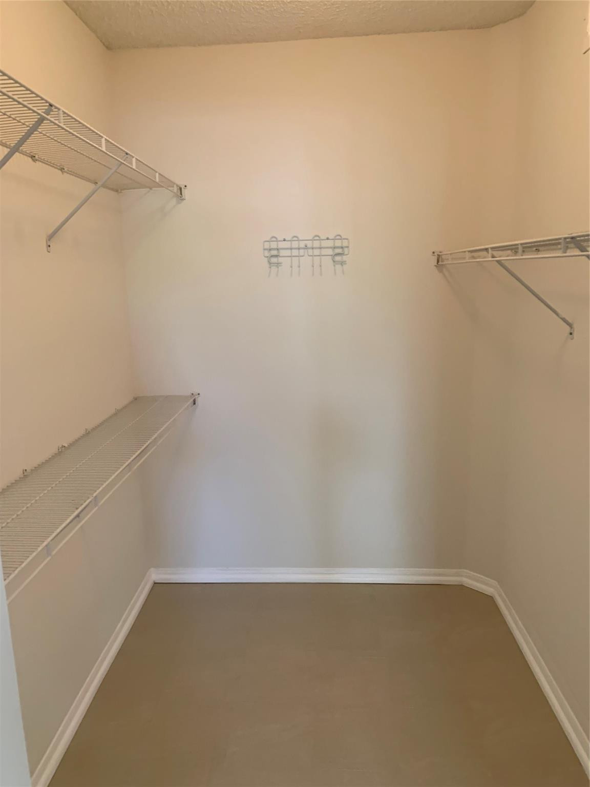 4114 Tuscany Way Unit: 4114