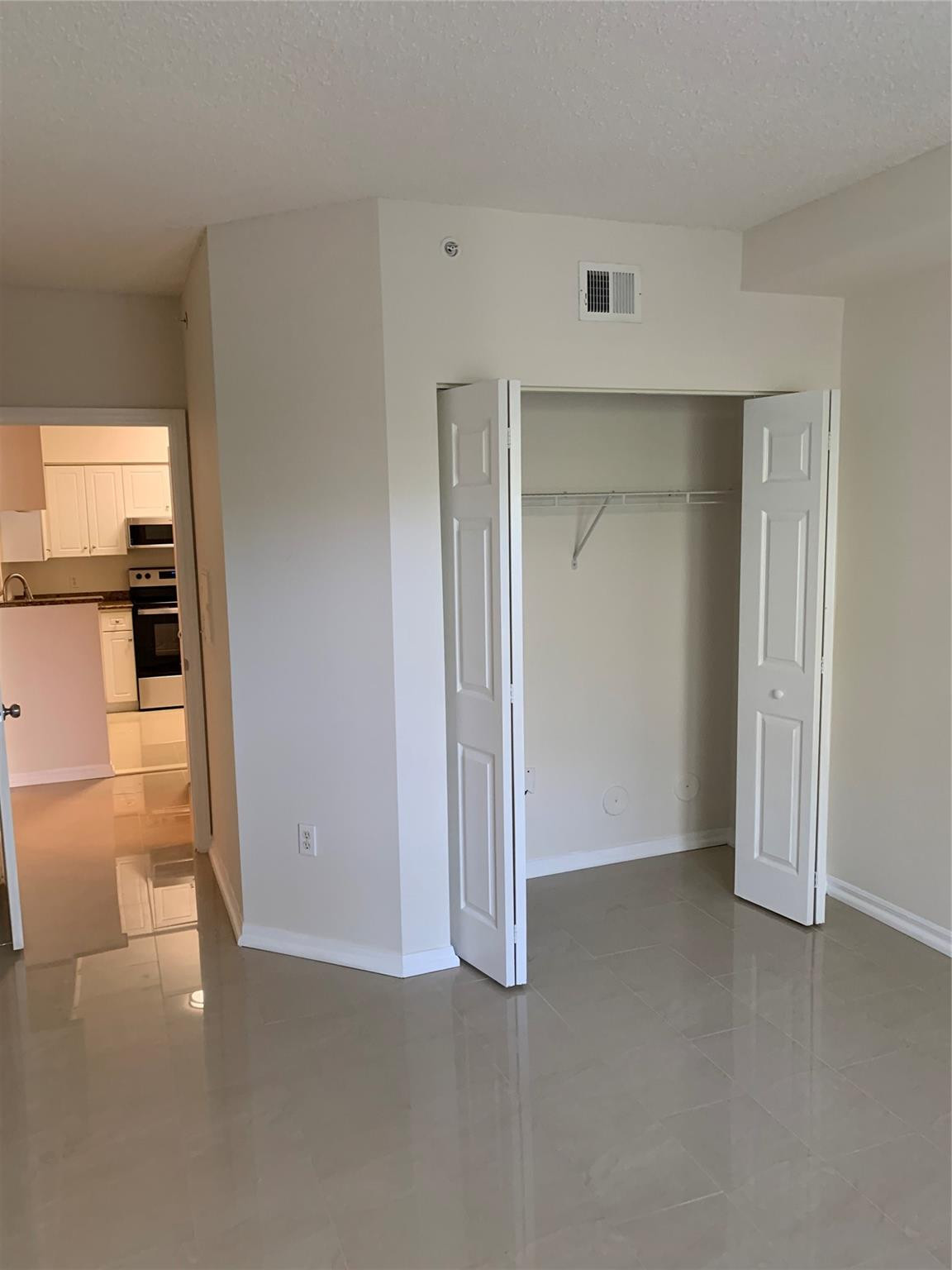 4114 Tuscany Way Unit: 4114