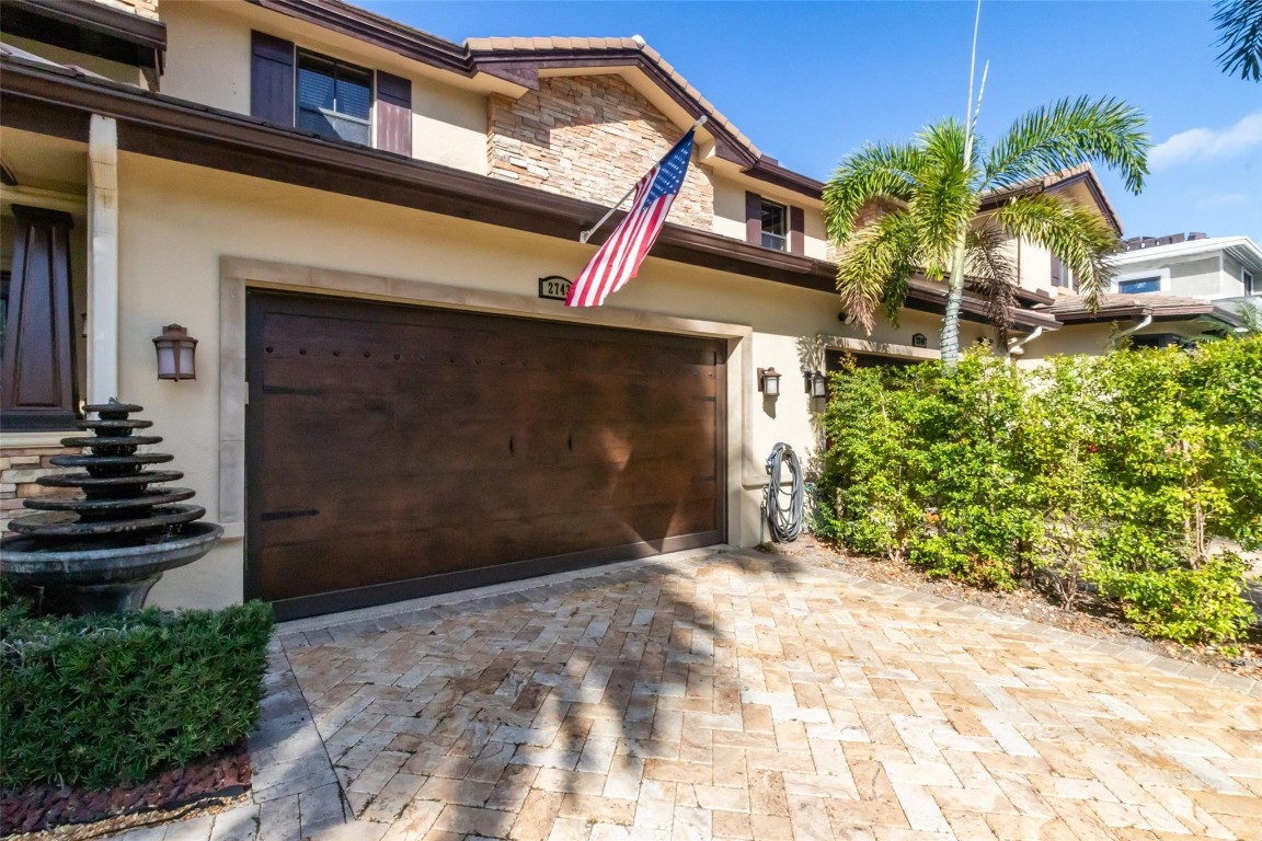 2743 NE 20th Court, Fort Lauderdale