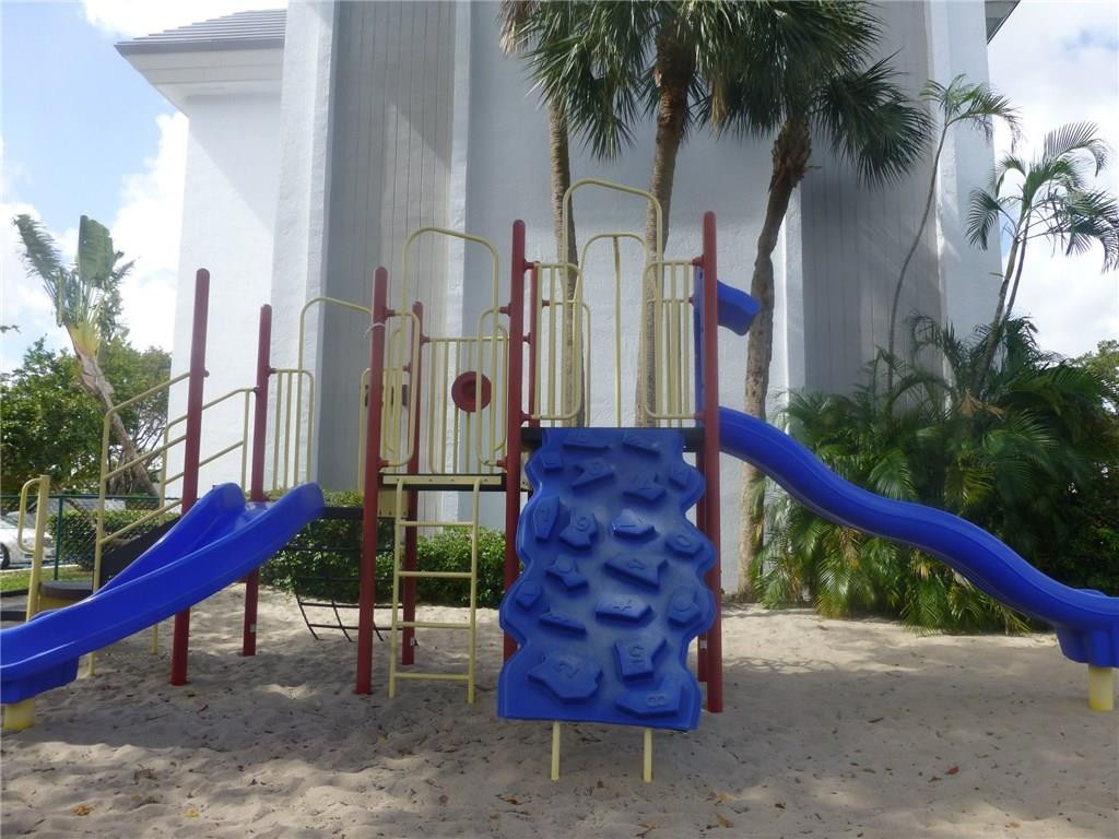 721 N Pine Island Rd Unit: 108