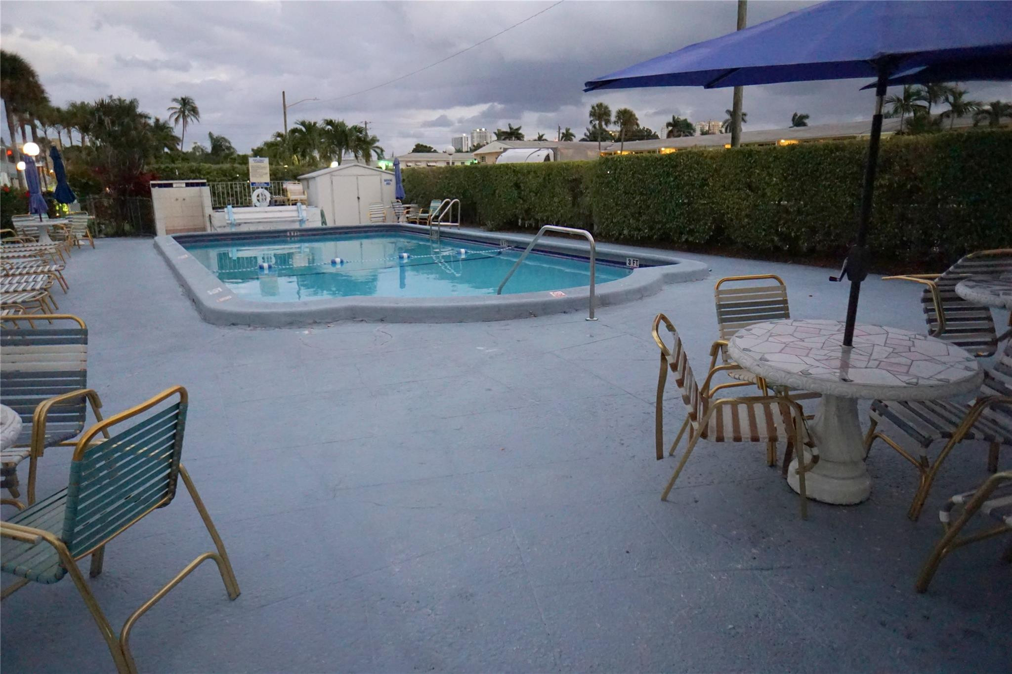 801 Atlantic Shores Boulevard 202, Hallandale Beach Unit: 202