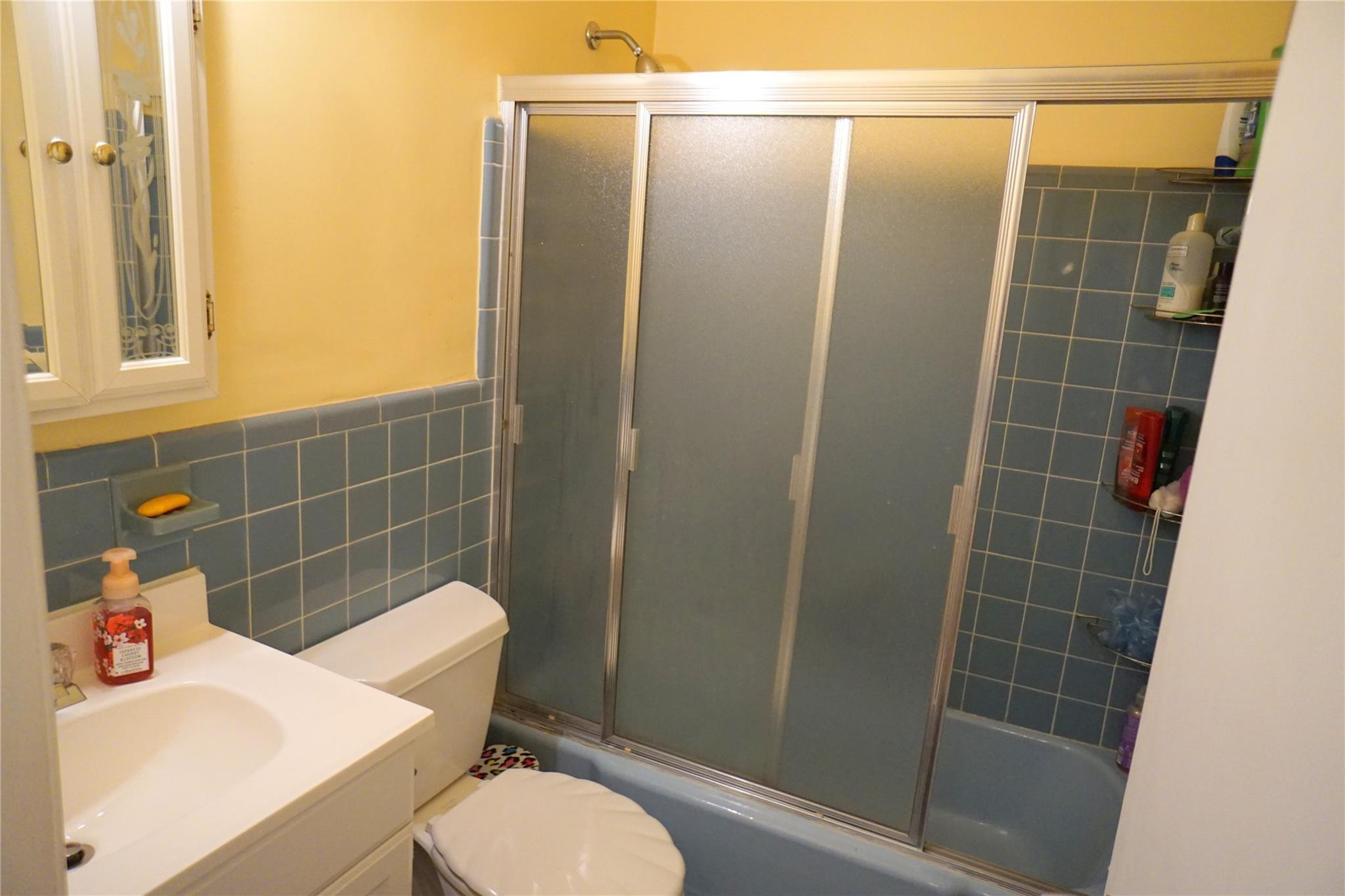 801 Atlantic Shores Boulevard 202, Hallandale Beach Unit: 202