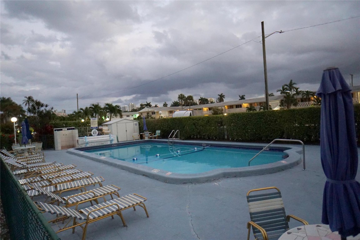 801 Atlantic Shores Boulevard 202, Hallandale Beach Unit: 202