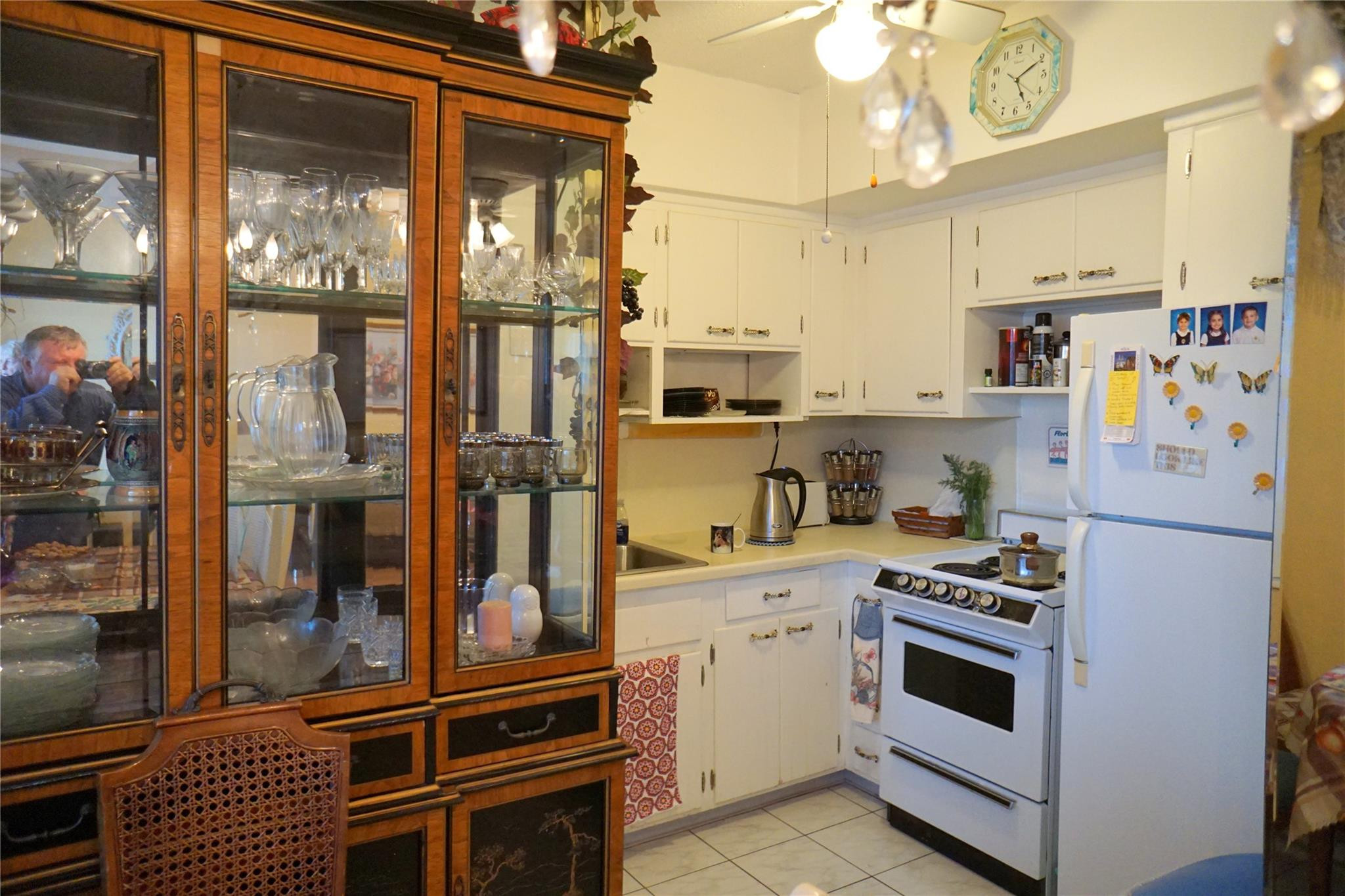 801 Atlantic Shores Boulevard 202, Hallandale Beach Unit: 202