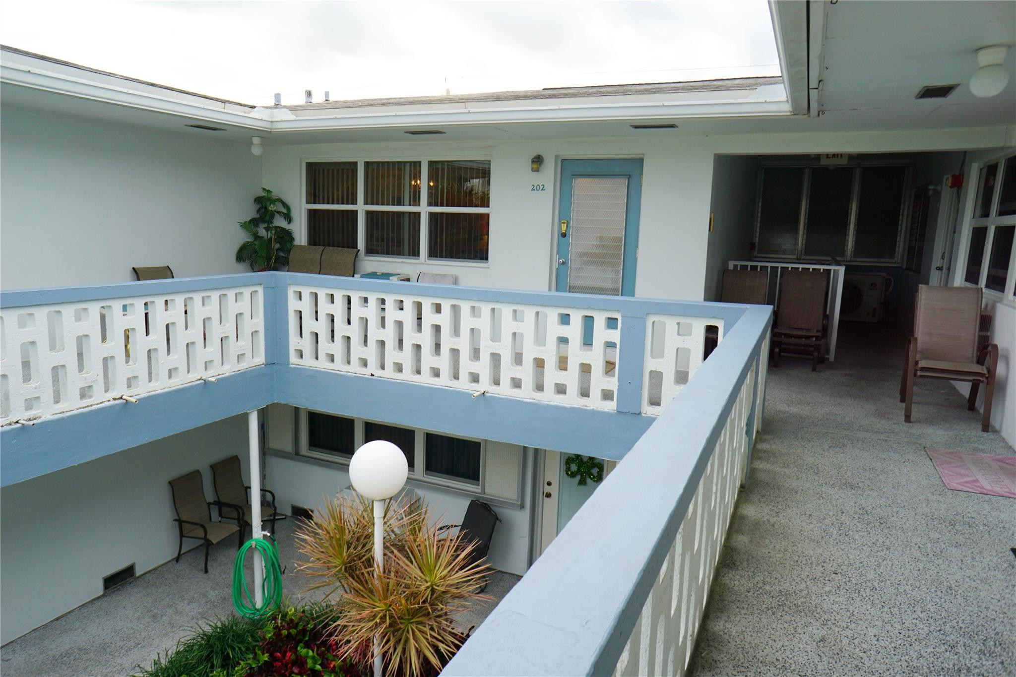 801 Atlantic Shores Boulevard 202, Hallandale Beach Unit: 202