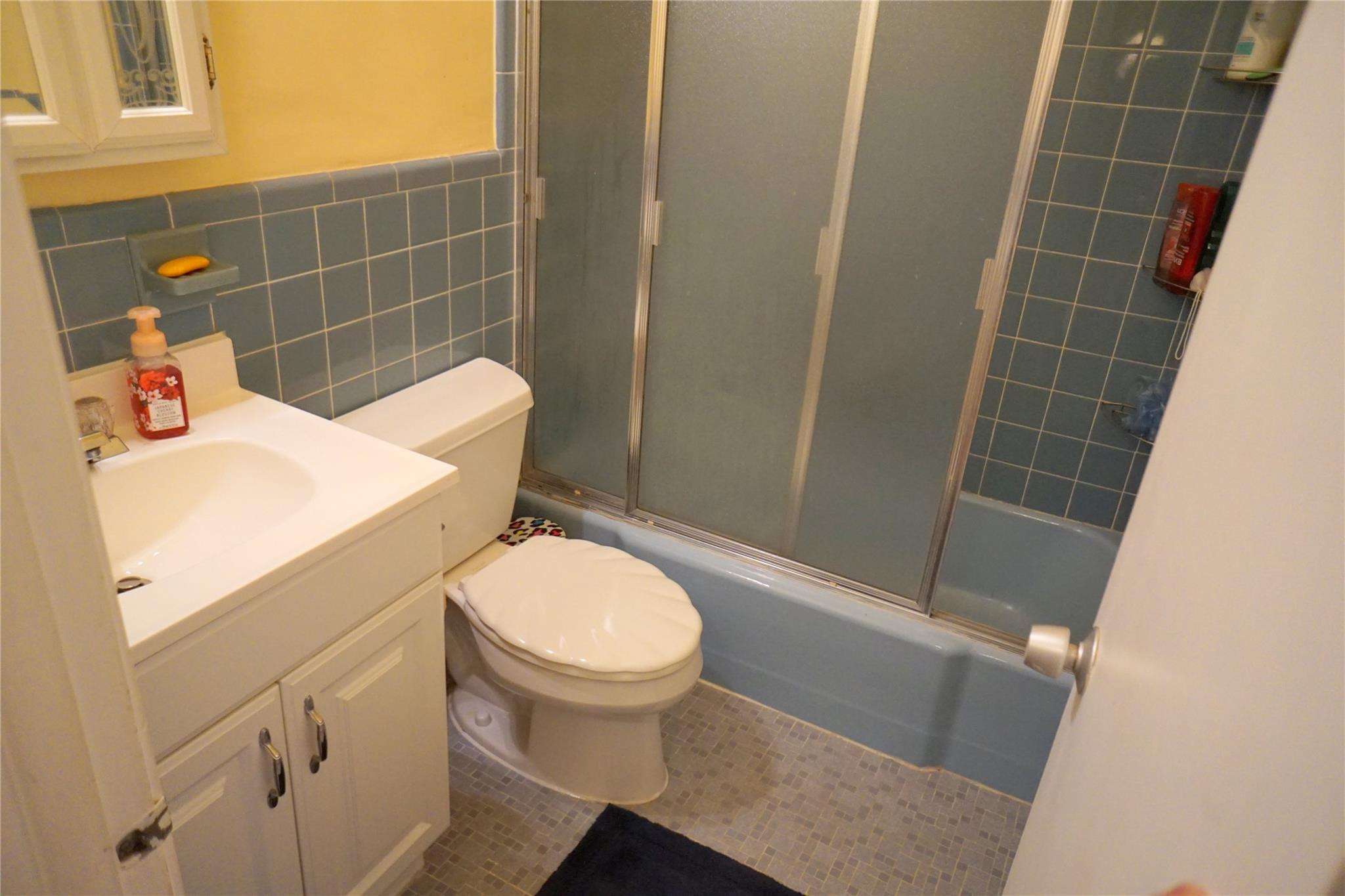 801 Atlantic Shores Boulevard 202, Hallandale Beach Unit: 202