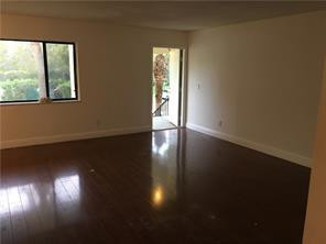 1120 Meadows Cir -