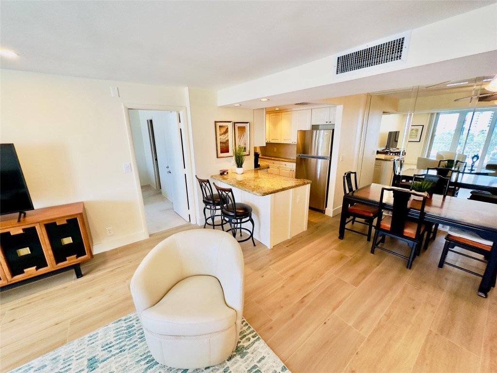 1 Las Olas Circle 513