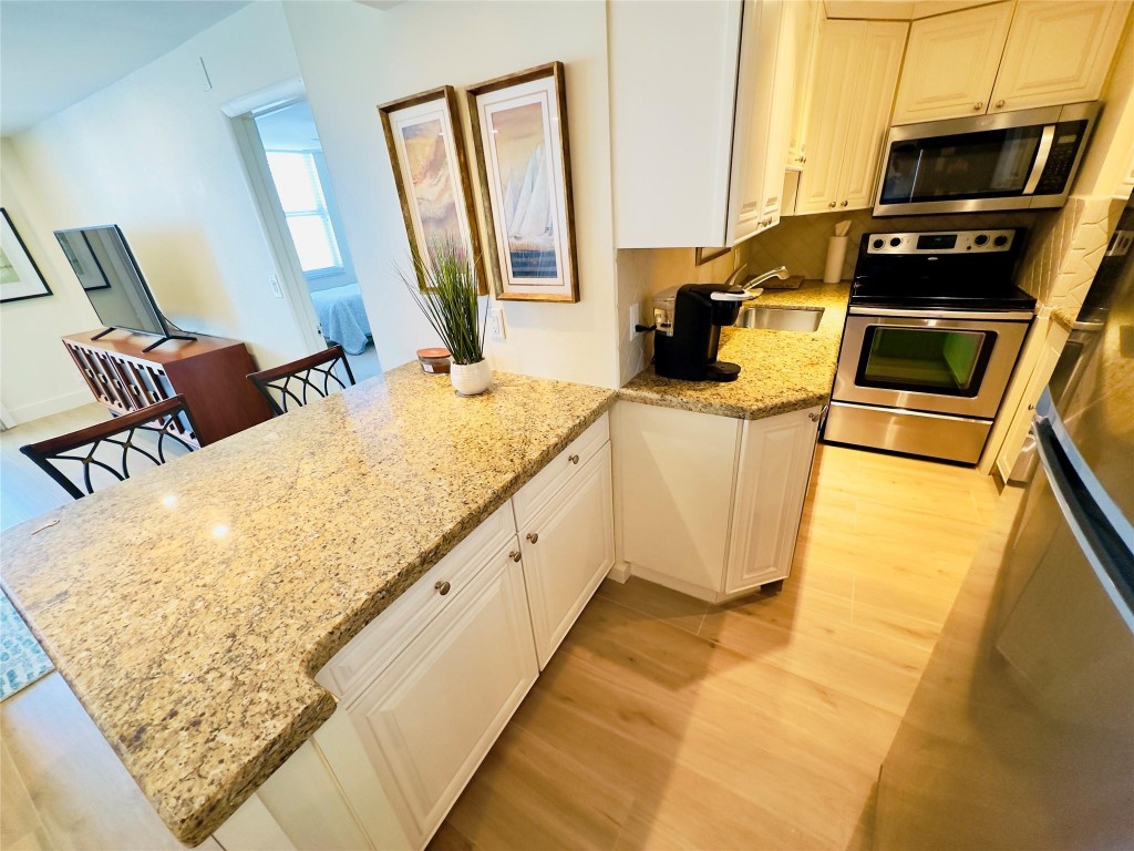 1 Las Olas Circle 513